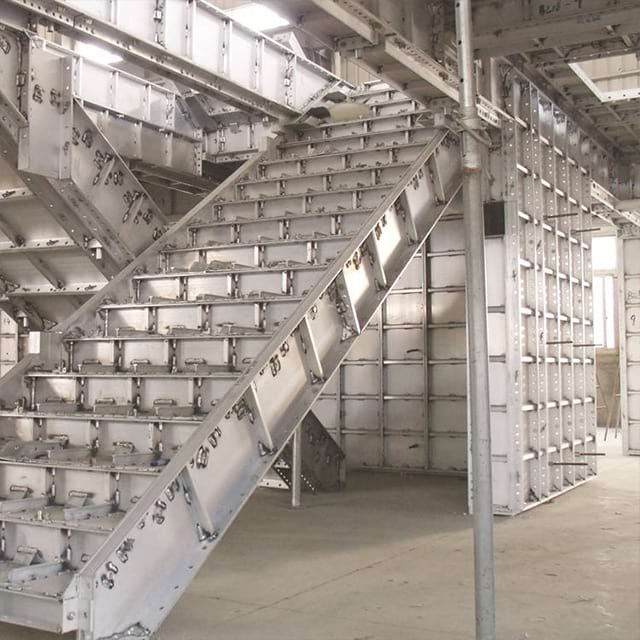 Double-Faced Modern Steel Concrete Formwork Rails With High Strength For Road & Municipal Engineering